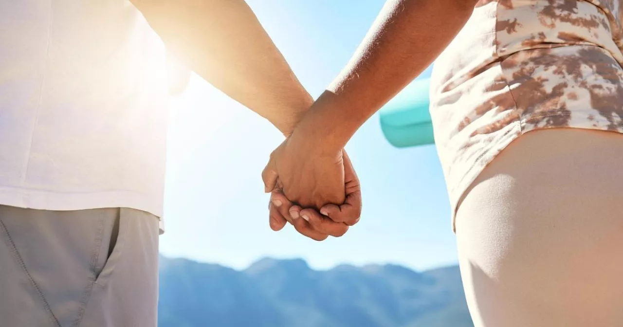 Әйел лифтте мастурбация жасайды Порно sexfive əйелі шлюха күйеуі мостовик