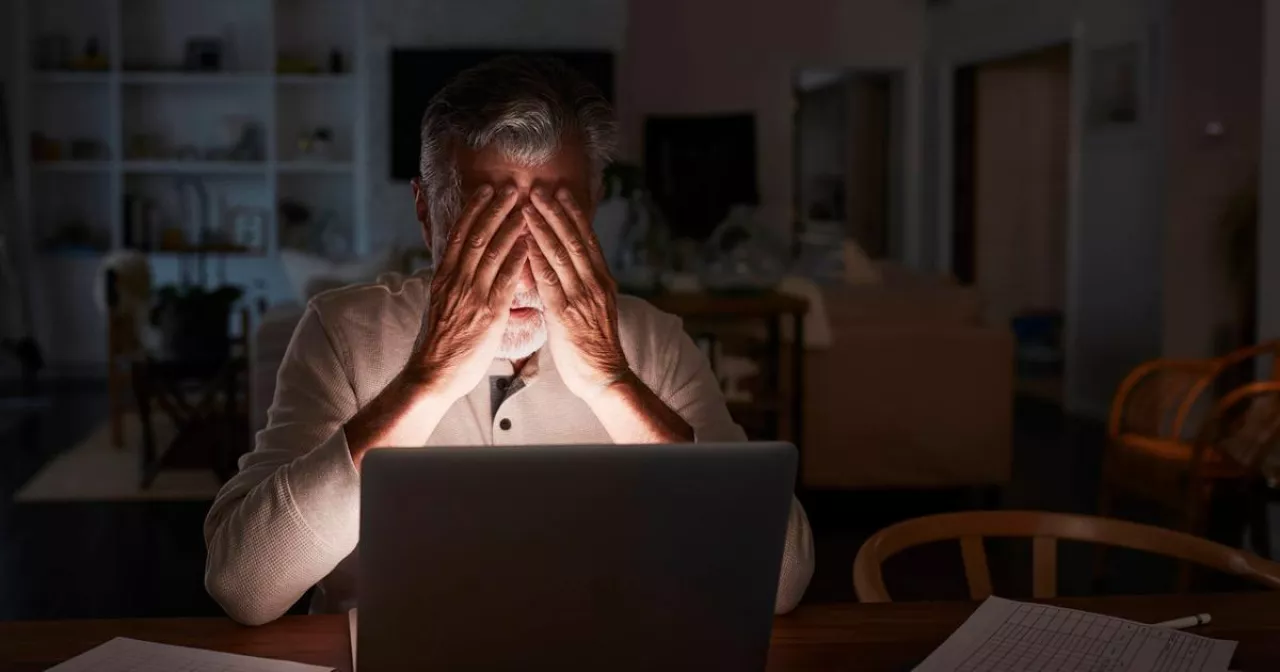 Экранның салмағына тұрарлық кеуделер Экранның салмағына тұрарлық кеуделер