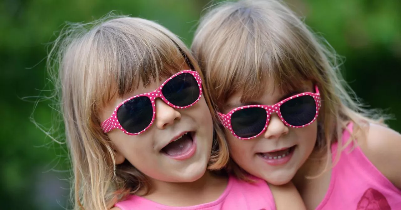 Лиза Спаркс - әйгілі американдық порно актриса, бір уақытта 919 еркекпен жыныстық қатынасқа түскен Виктория Тарасова порно видео