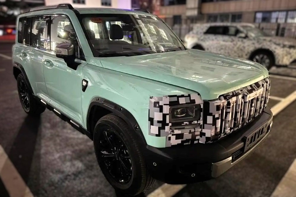 гибридті Haval Raptor бүйірден көрінісі