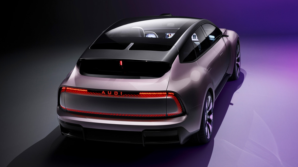 AUDI E концепт арттан