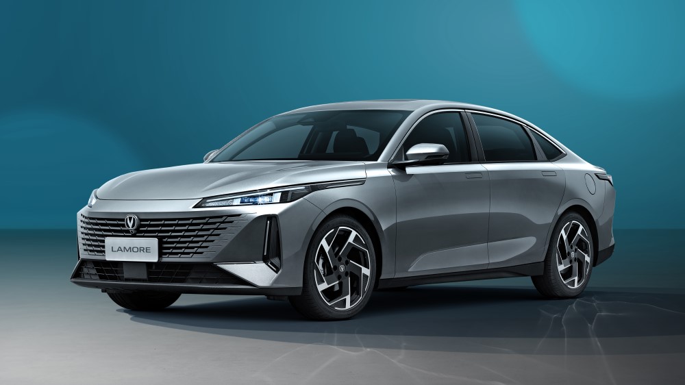 Changan Lamore жақтан қарап