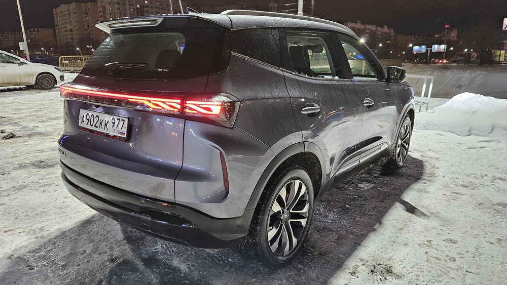 Chery Tiggo 4 сбоку сзади тест