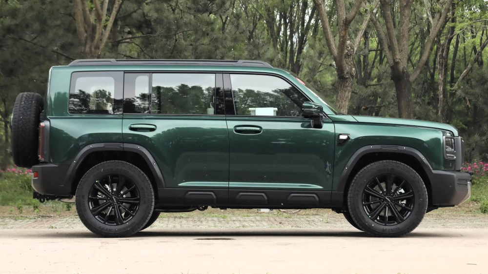Haval Raptor кроссовері жанынан көрініс