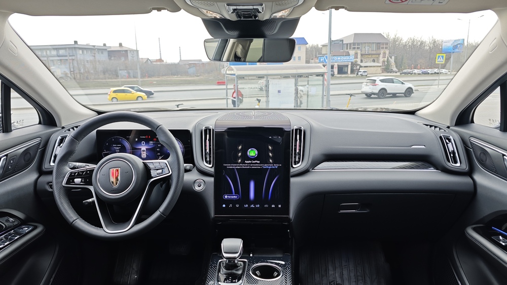 Hongqi HS3 тест мишина салон интерьер