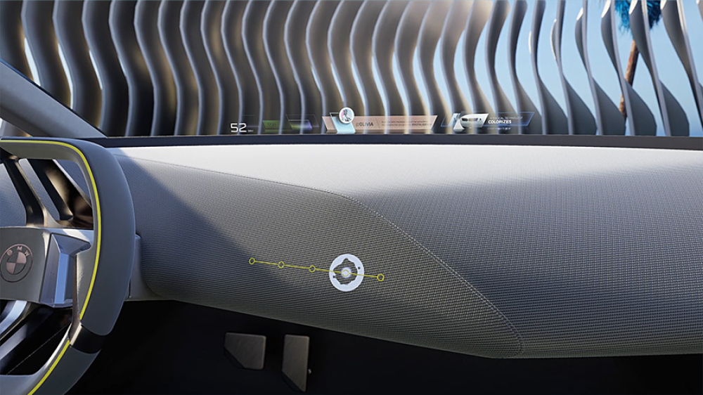 BMW i Vision Dee панорамалы дисплей