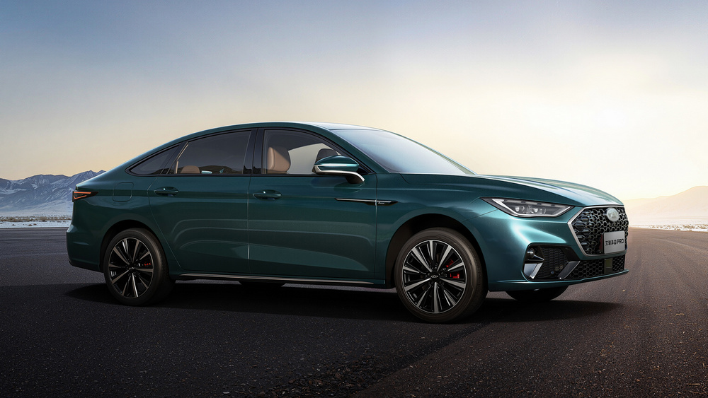 Chery Arrizo 8 Pro 2.0 қозғалтқышы бүйірден