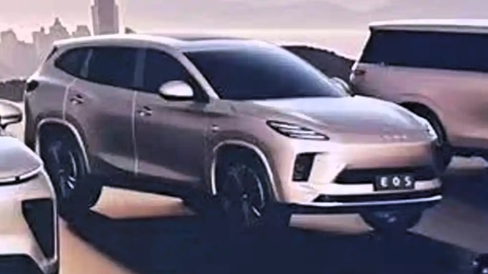 жаңа exeed txl E0S кроссовері бүйірден көрініс