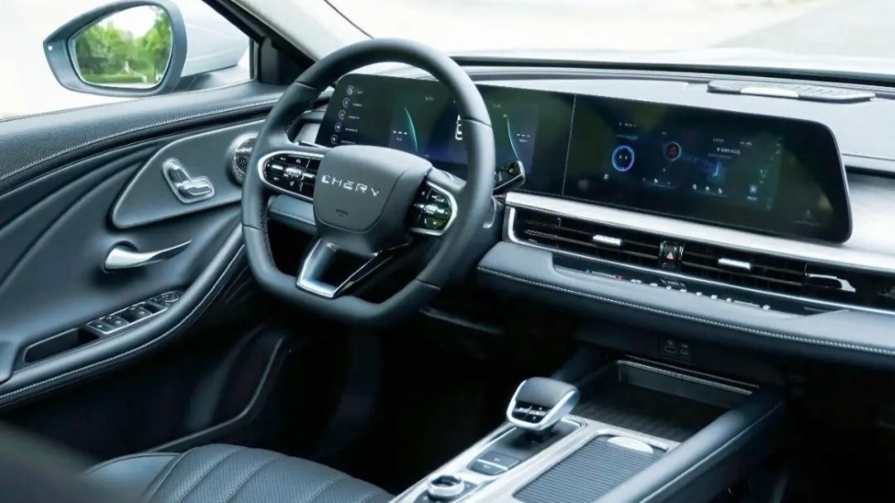 Гибридті седан Chery Fulwin A8 интерьері