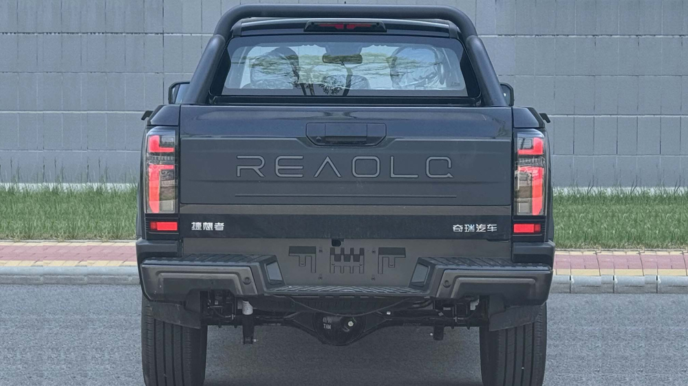 Jetour Jiexiangzhe Reaolo арттан қарағанда, қара рамалық дизель пикап