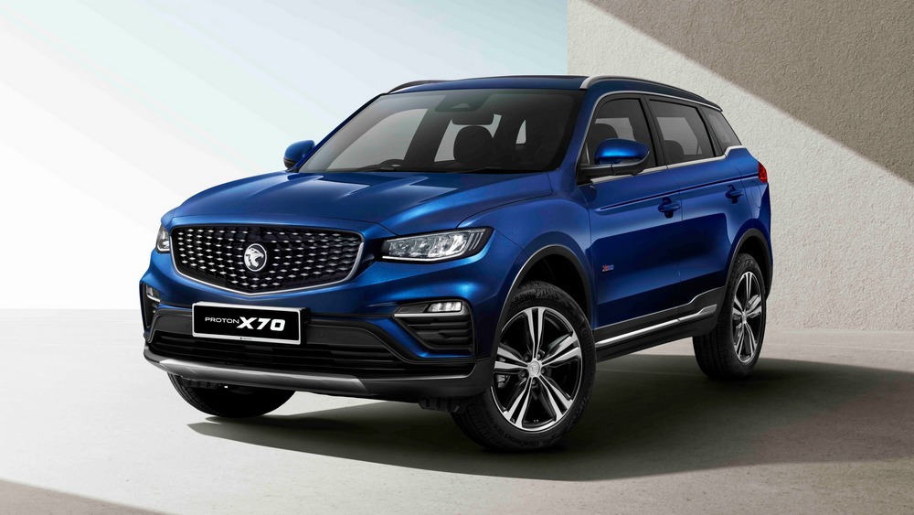 Proton X70 кроссовері жаңартылған жаңа рестайлинг бүйірден